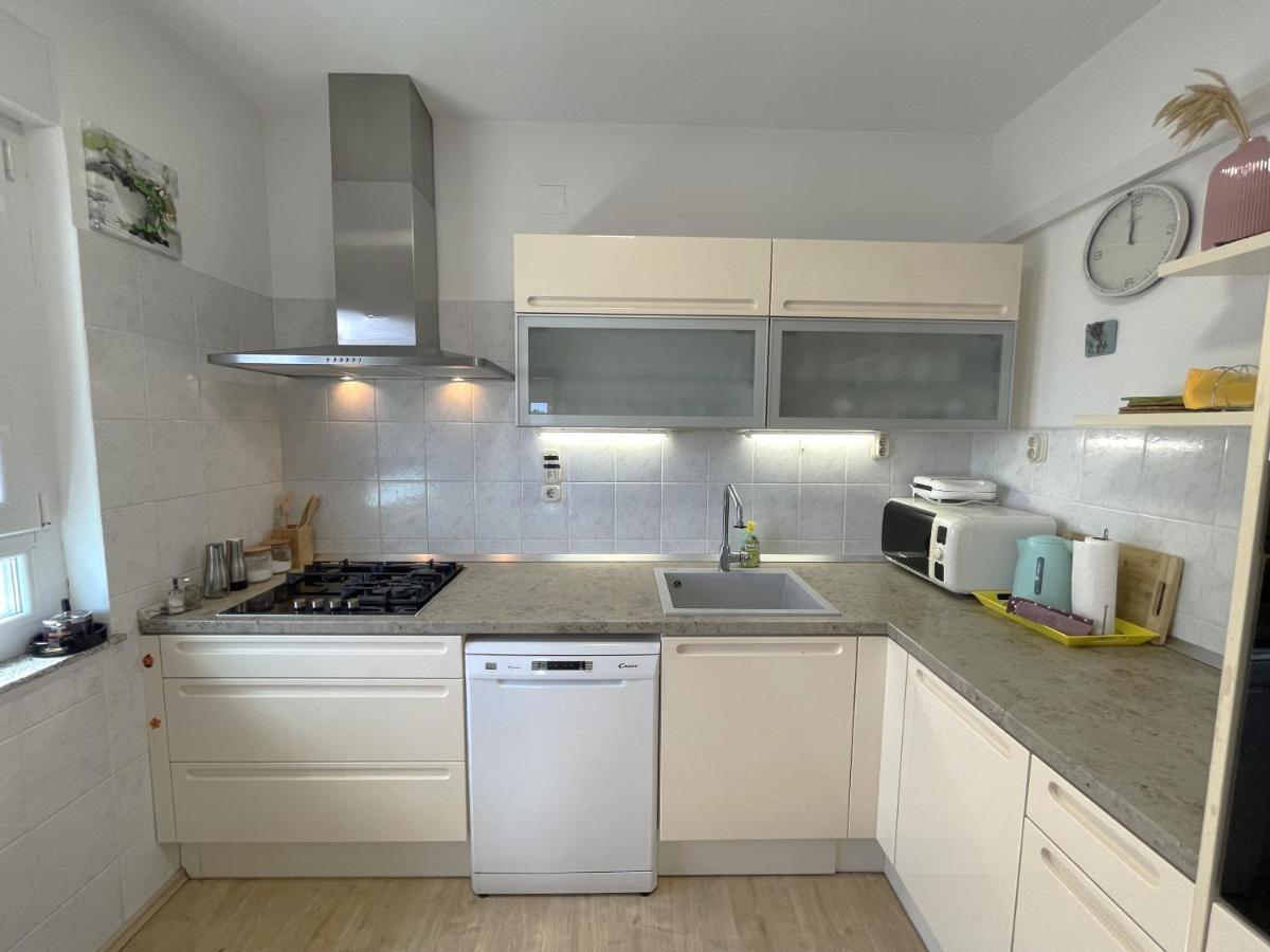 Cosy Apartment On The Beach - Kali Exterior photo